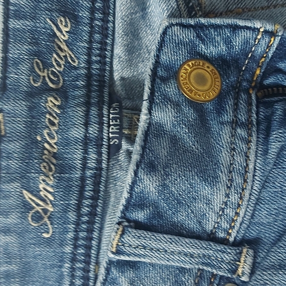 Jeans - Picture 2 of 4